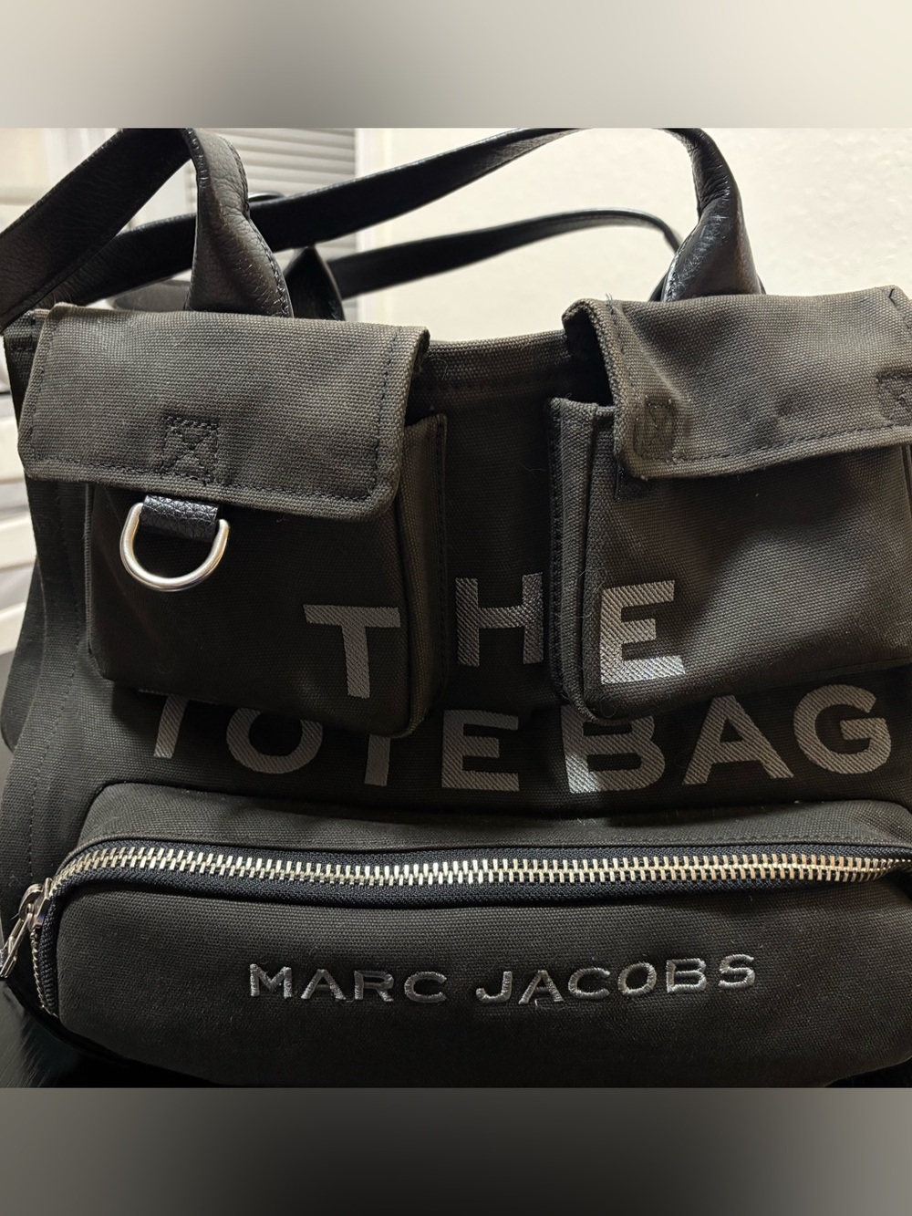 Marc Jacobs Black Canvas Cargo Women’s Tote Bag